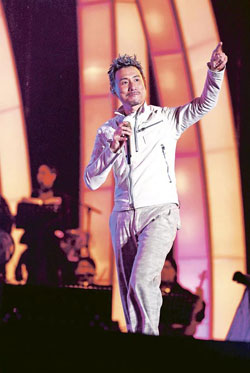 Jacky Cheung sings